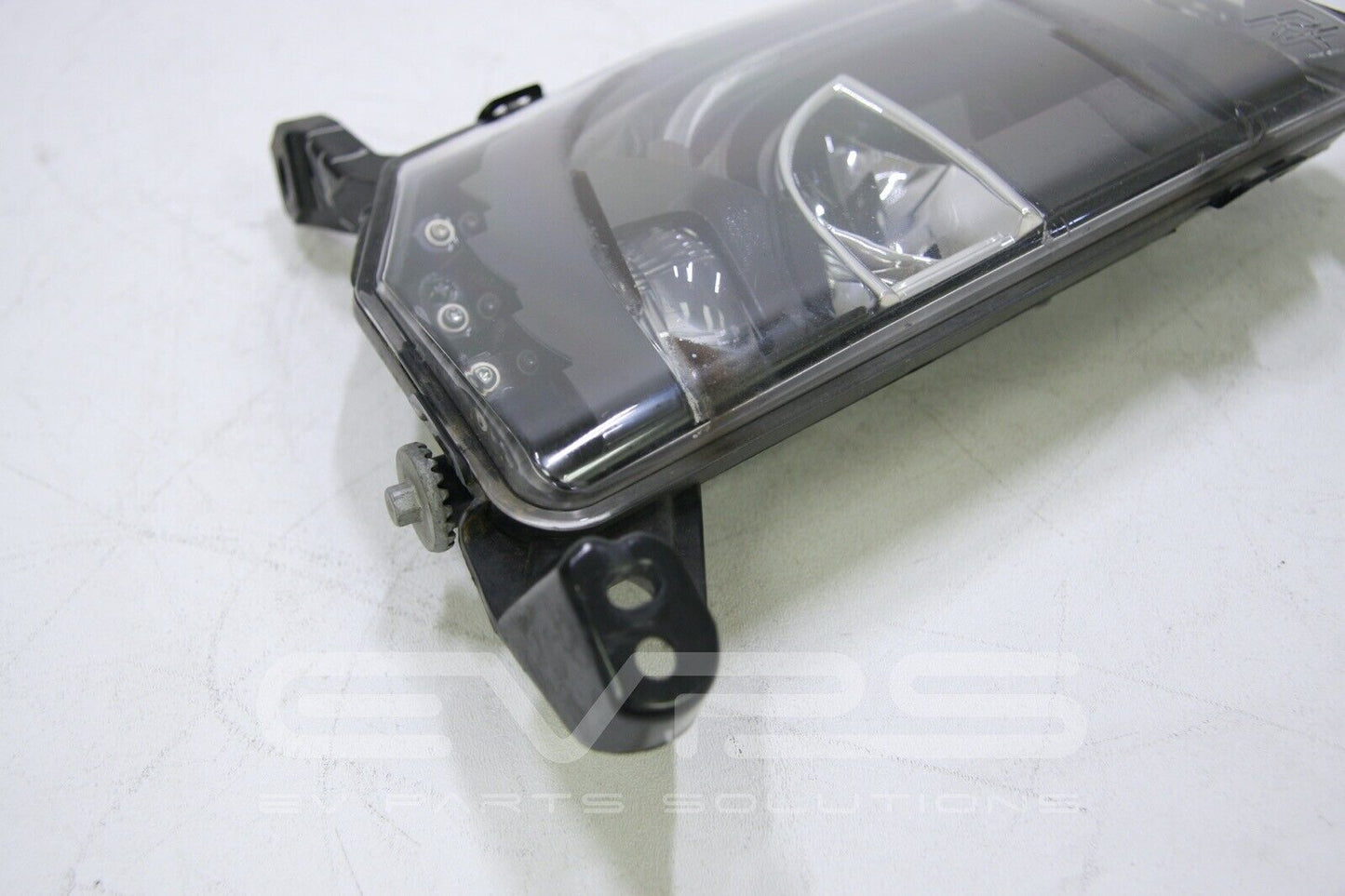 Tesla Model S 2012-2016 OEM RH Cornering Fog Light 6005914-00-F