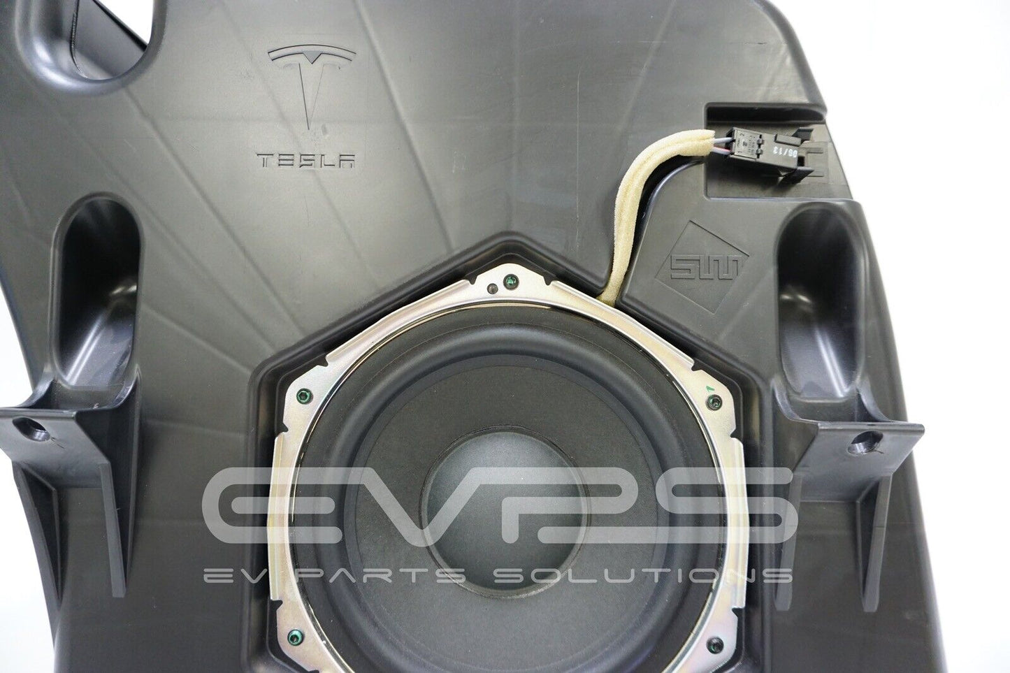 Tesla Model S (2012-2017) OEM Premium Audio Sub Woofer Bassbox 1004833-05-C
